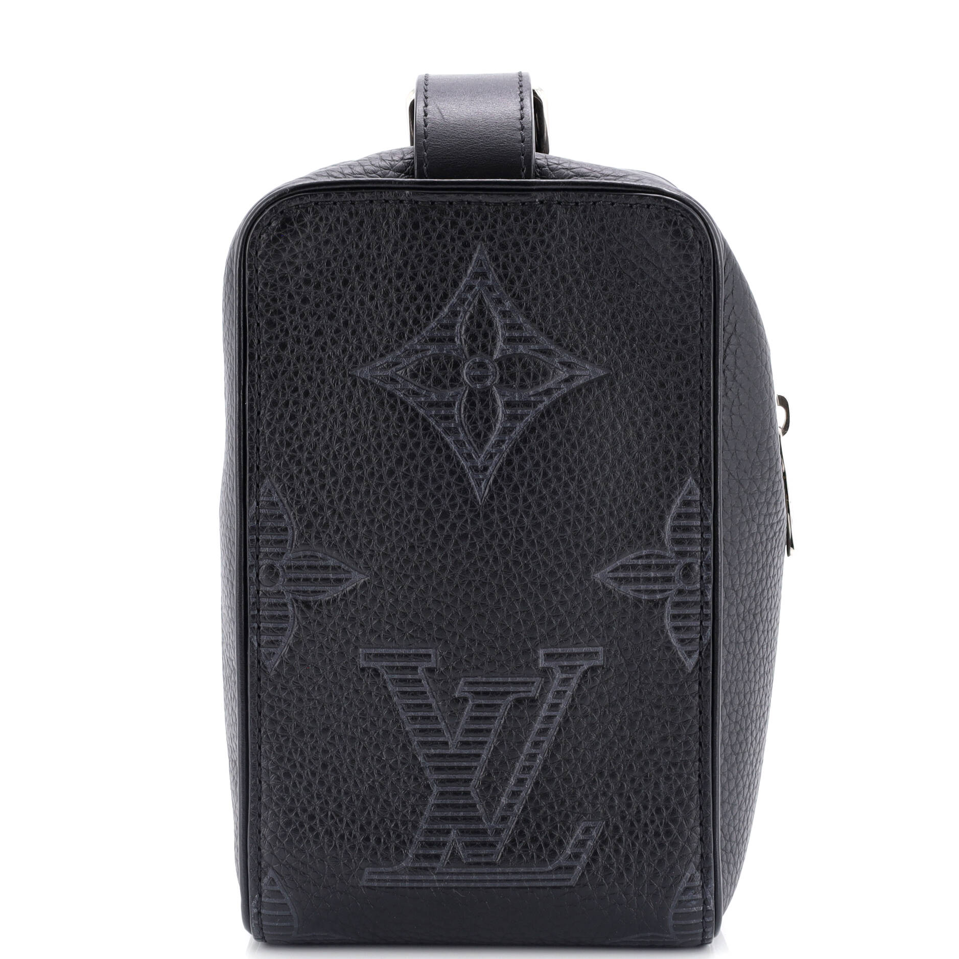 Louis Vuitton Wash Pouch Shadow Giant Taurillon Clutch Bag Leather Monogram Leather 30315375