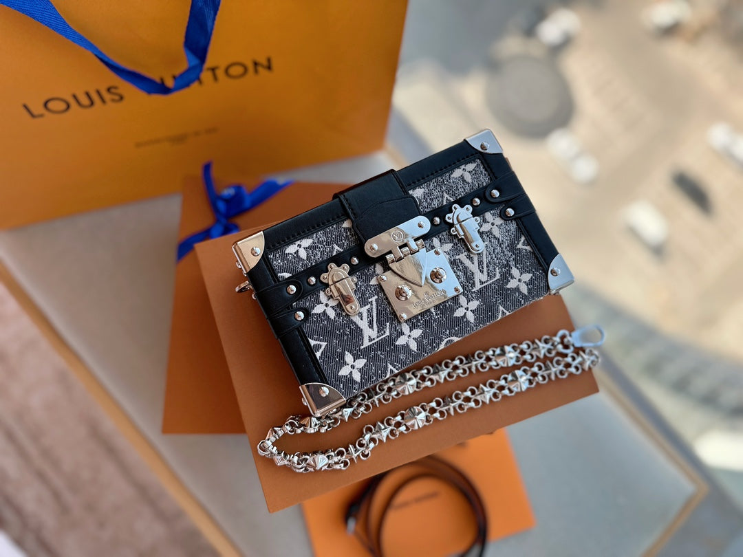 EN - Luxury LUV 726 Travel Bag