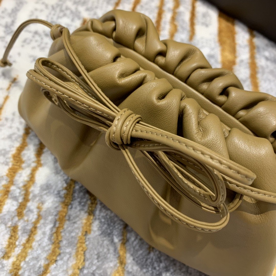 Top Quality Pouch For Women In Travel Brown Mini Travel Bag