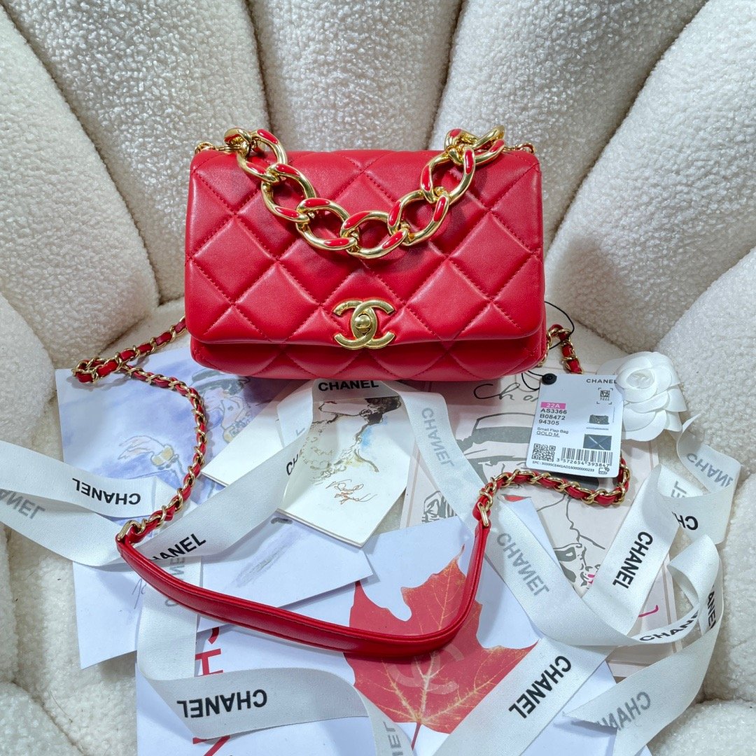 CHL Hardware , ’s , Red Gold Flap Shoulder Bag