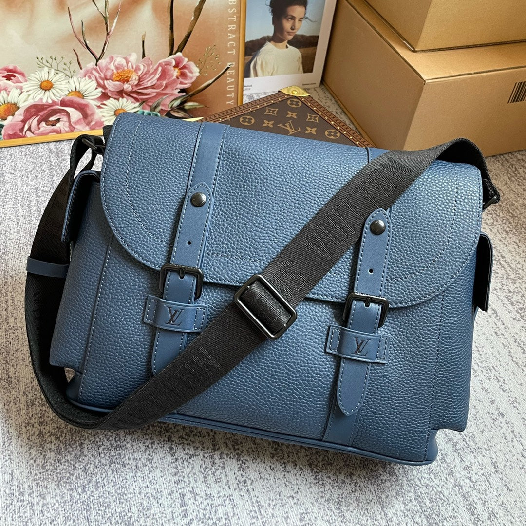 Top Quality Christopher Messenger Taurillon For Men Blue Crossbody Bag