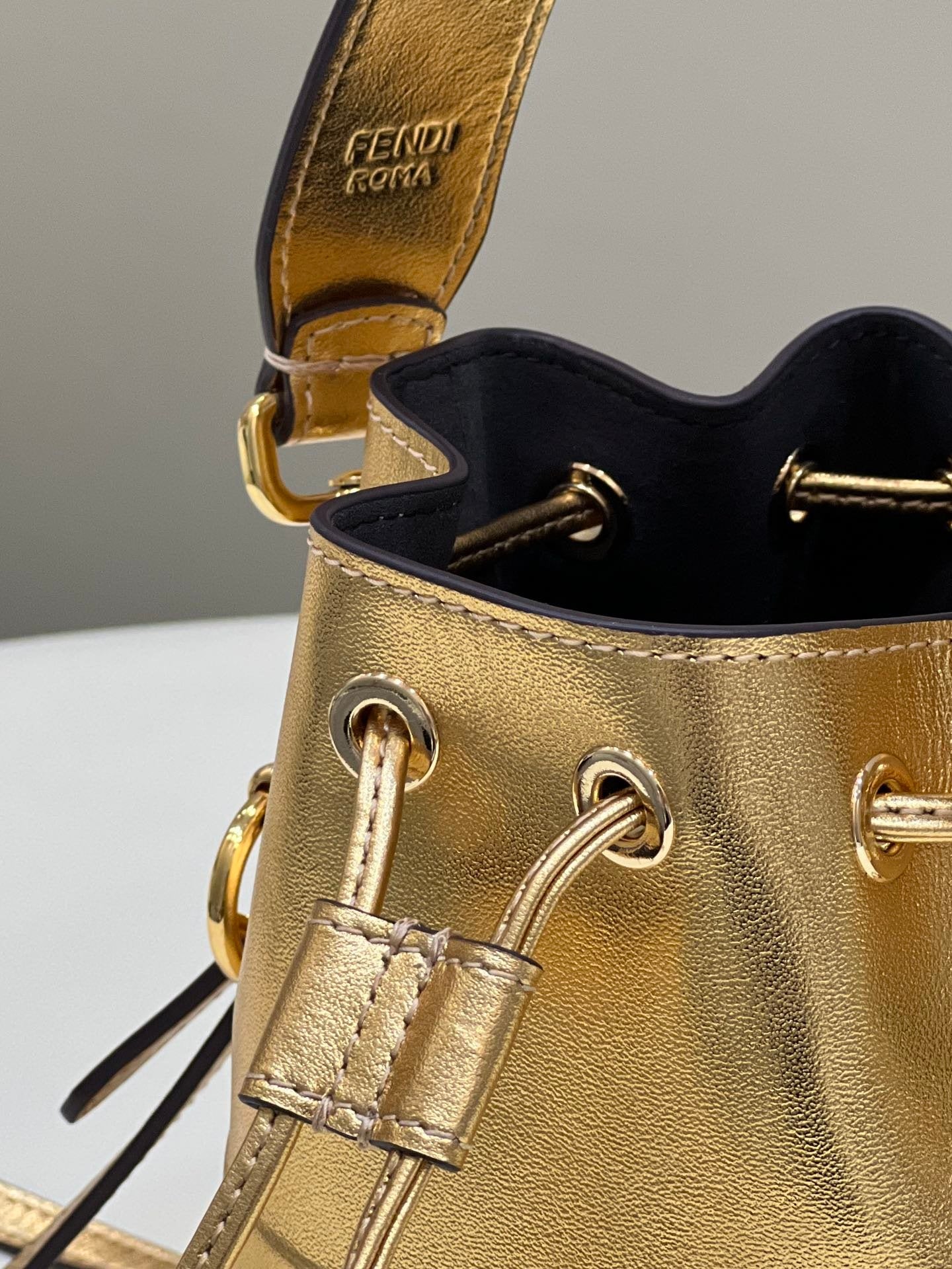 Fendi Top QualityTop Quality Mon Tresor Gold FF Crossbody Bag