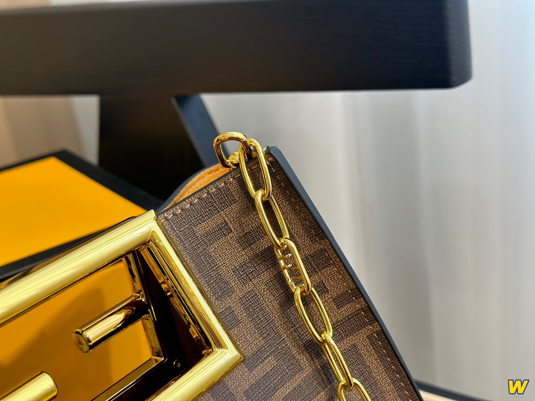 EN - Luxury FEI 291 Travel Bag