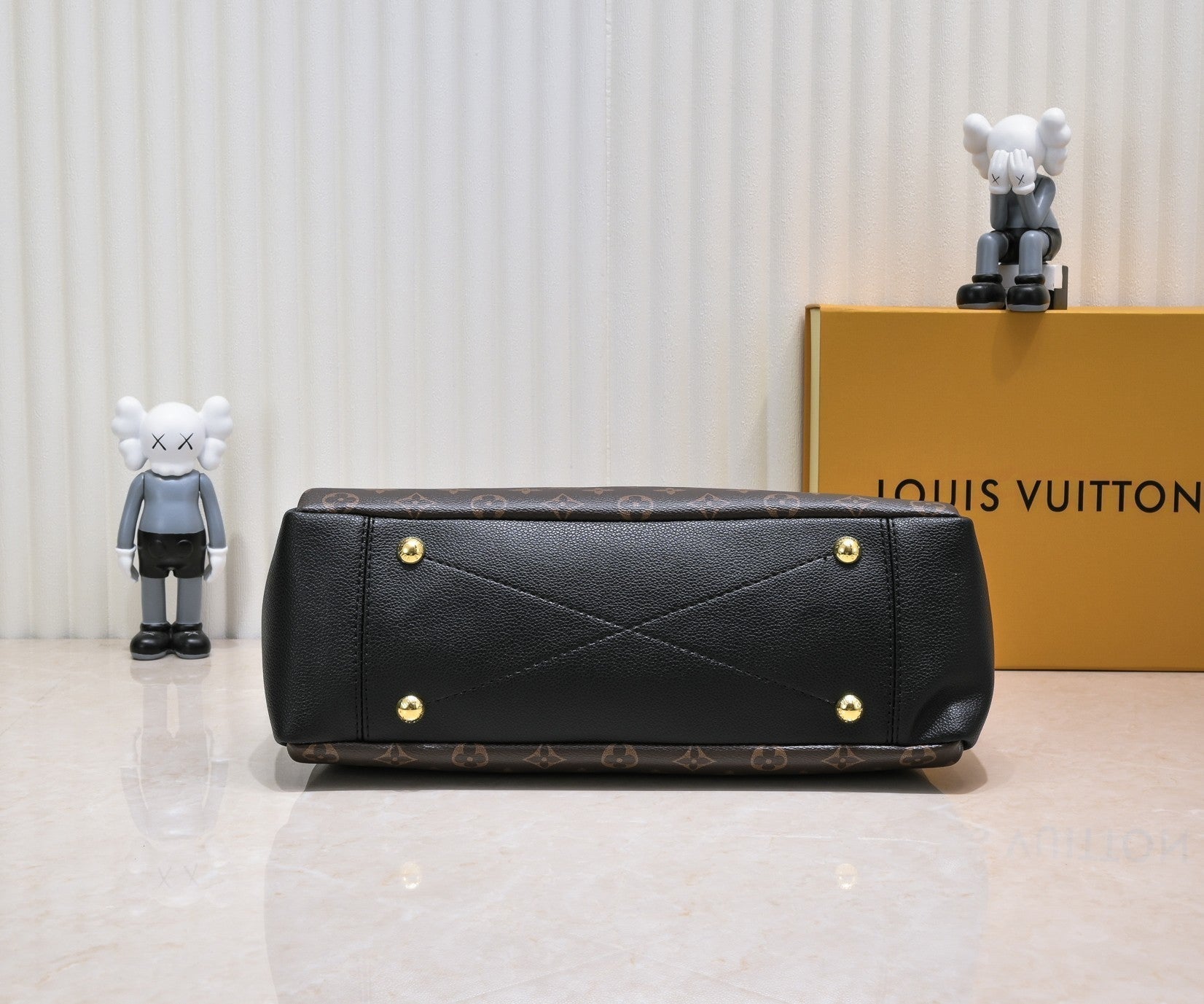 EN - Luxury LUV 849 Travel Bag