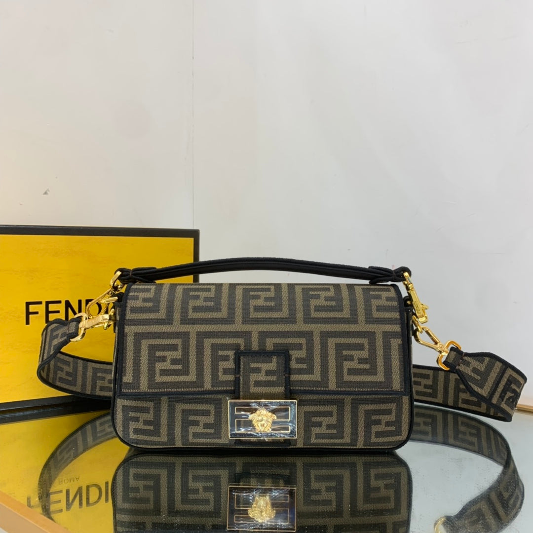 Top QualityTop Quality Baguette fabric Brown Medium Handbag