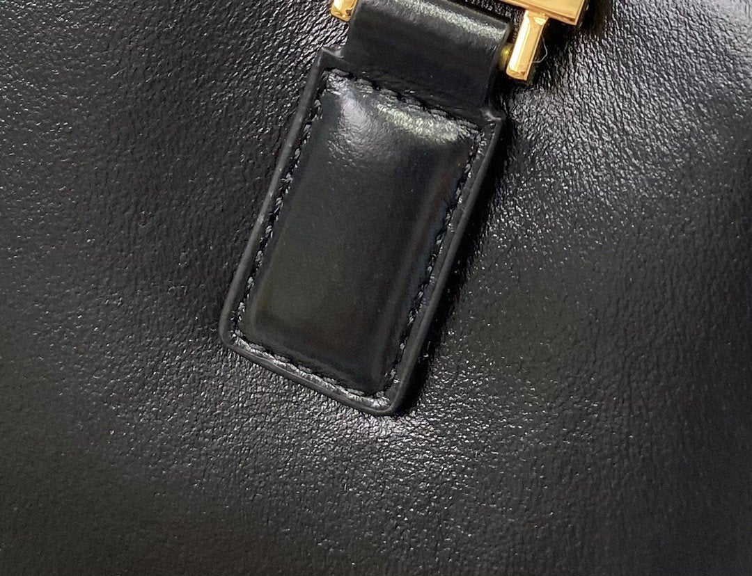 Fendi Top QualityTop Quality FF 38cm Black Medium Shoulder Bag