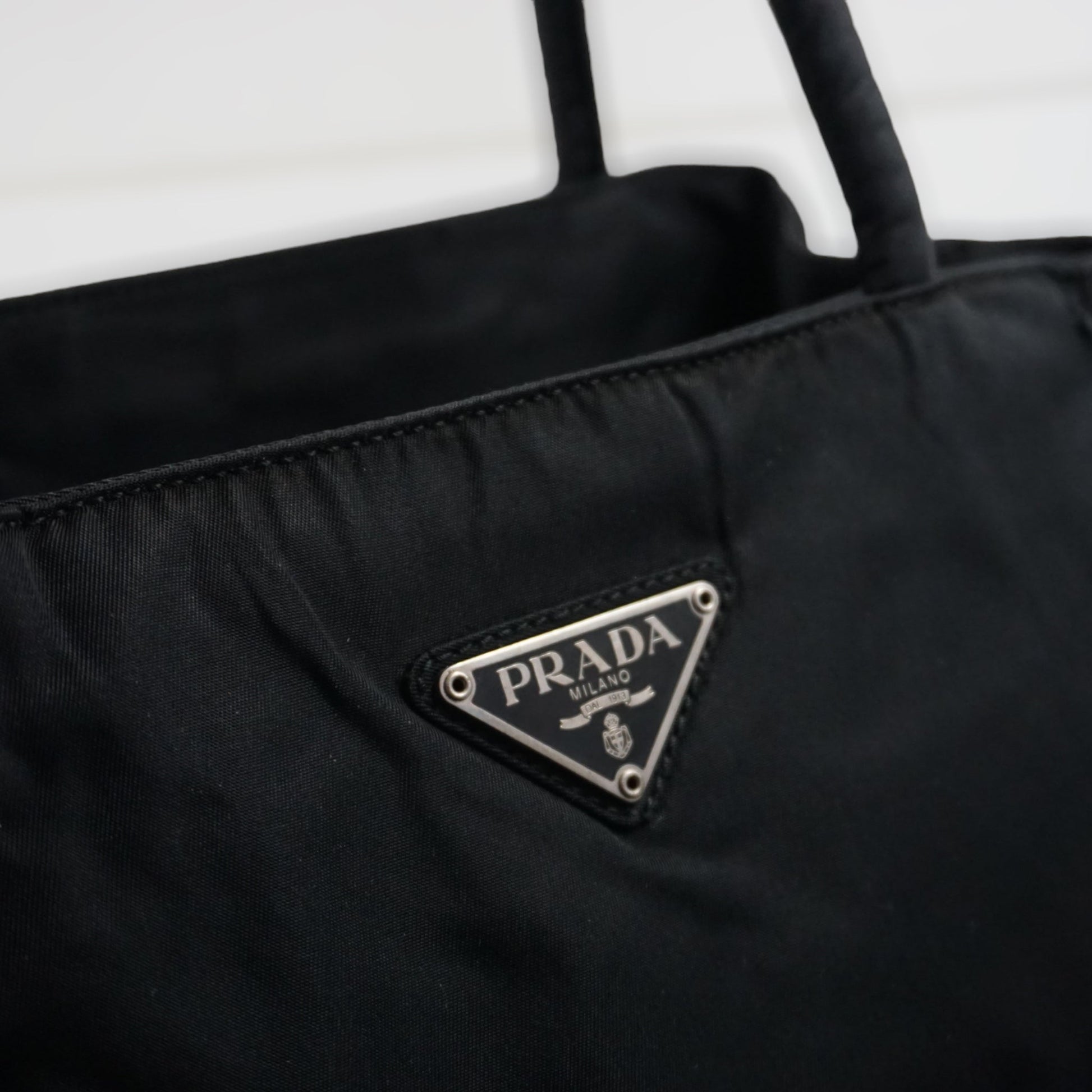 Prada Sort Tessuto City Luxury Handbag Travel Bag