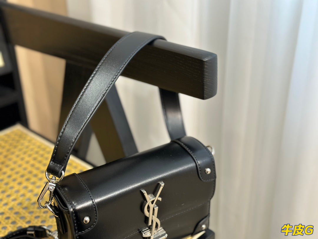 EN - Luxury SLY 296 Travel Bag