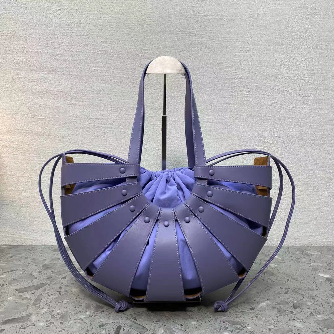 Top Quality Shoulder Bag Violet For Women Medium