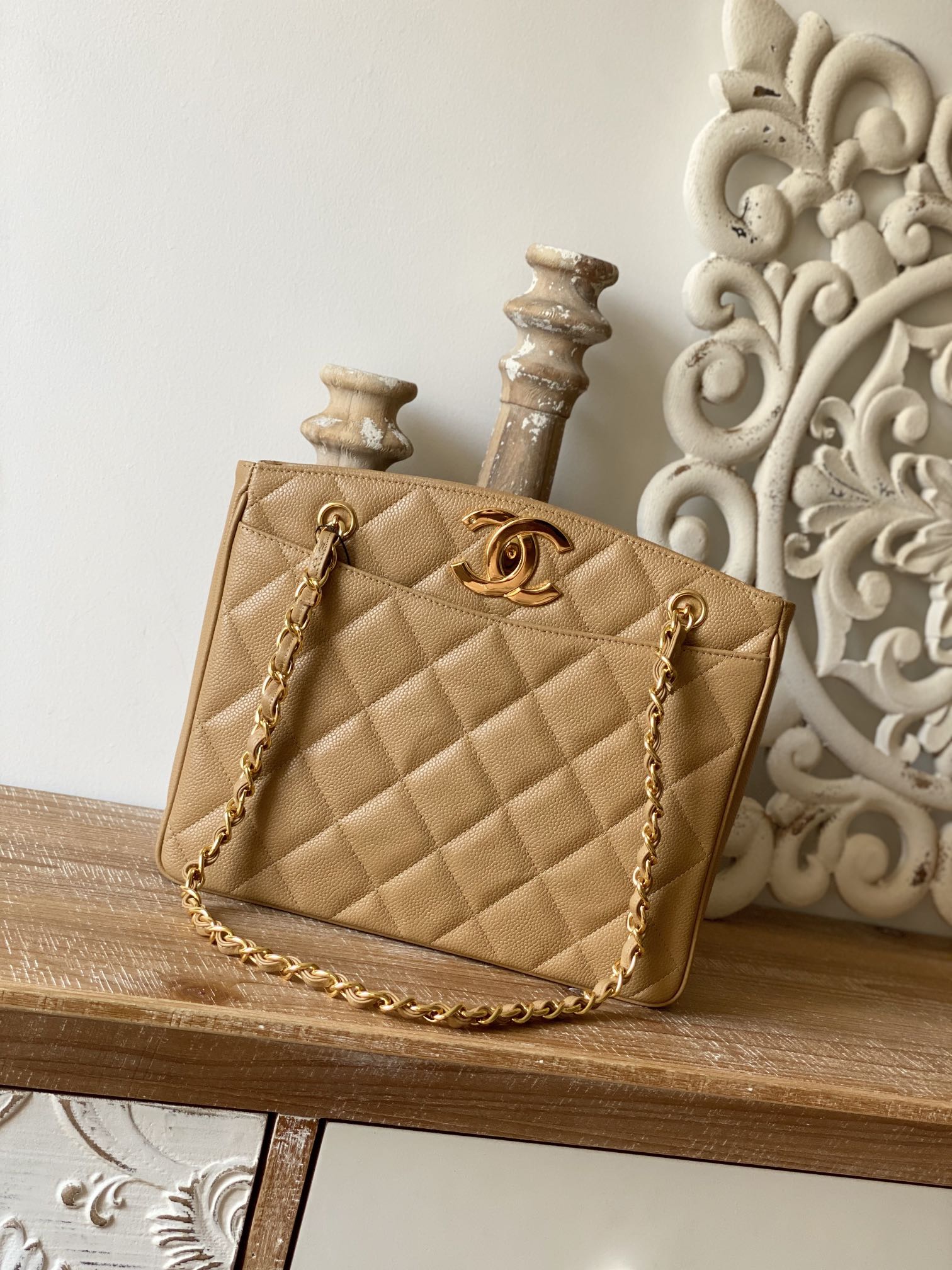 Chanel Metop Qualityum Caviar Tote Bag For Women Quilted Beige