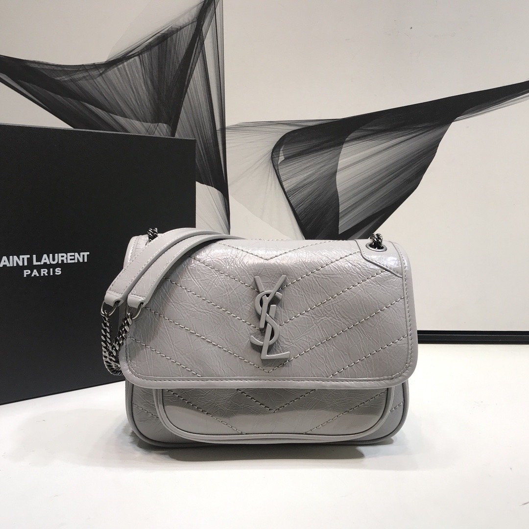YSL Saint Laurent Niki Baby 8in 21cm Grey Chain Handbag