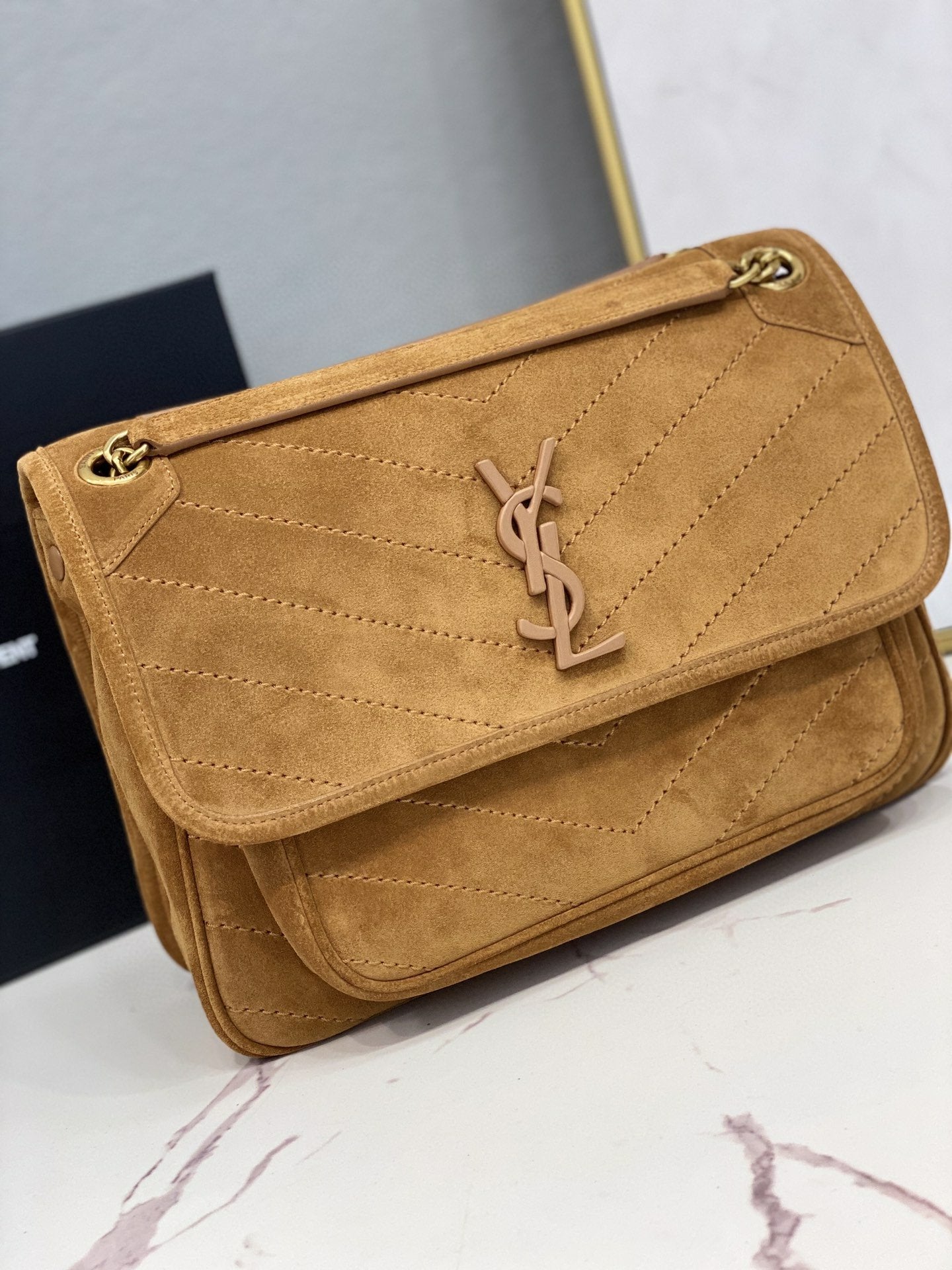 YSL Saint Laurent Niki 11in 28cm Brown Medium Chain Handbag