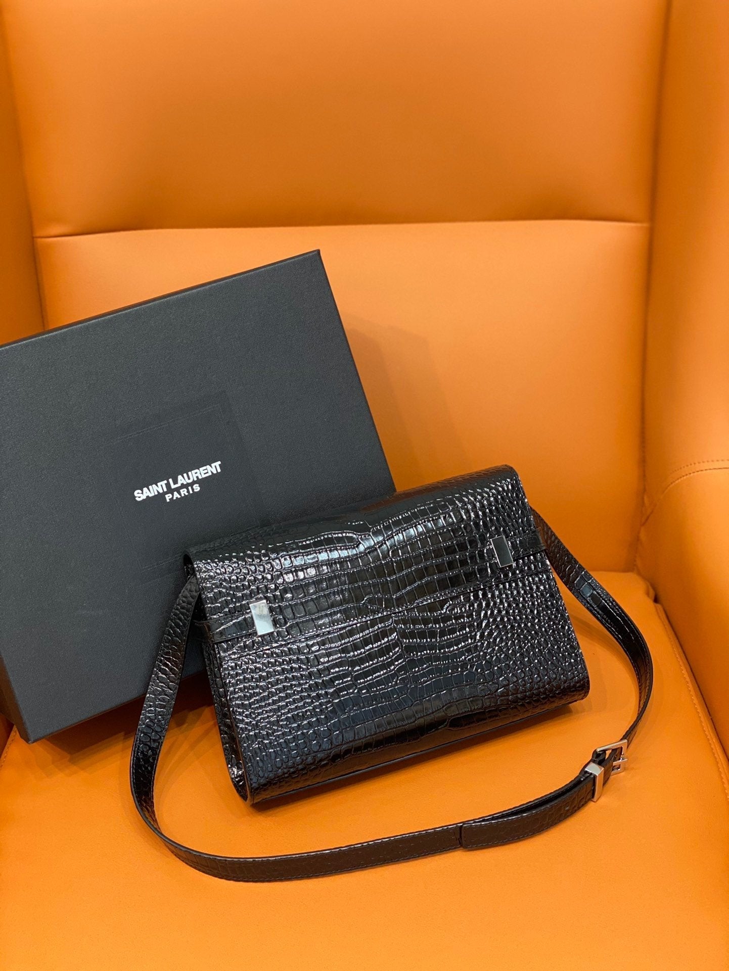 YSL Saint Laurent Manhattan Shoulder Bag 94In24Cm Ysl 7267