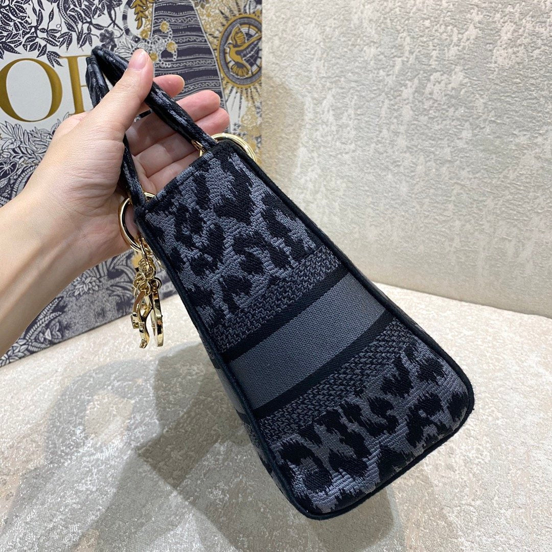 Metop Qualityum Lady Lite Mizza Black Blue Crossbody Bag