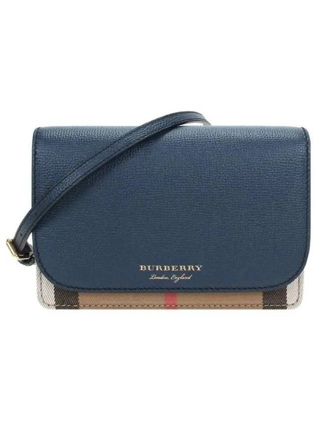 Burberry Luxury New Hampshire Shoulder Bag Navy