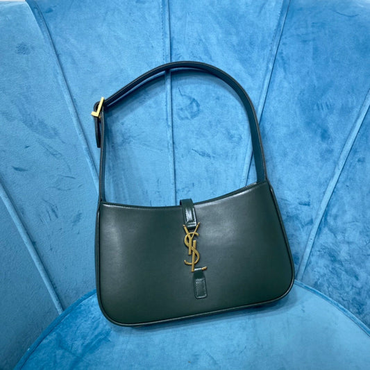 YSL Saint Laurent Shoulder Bag Monogram Ysl 6572282R20W3045 6268