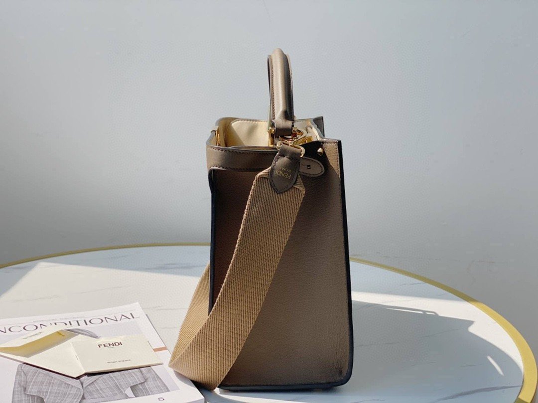 Lite Metop Qualityum Light Brown Tote Bag