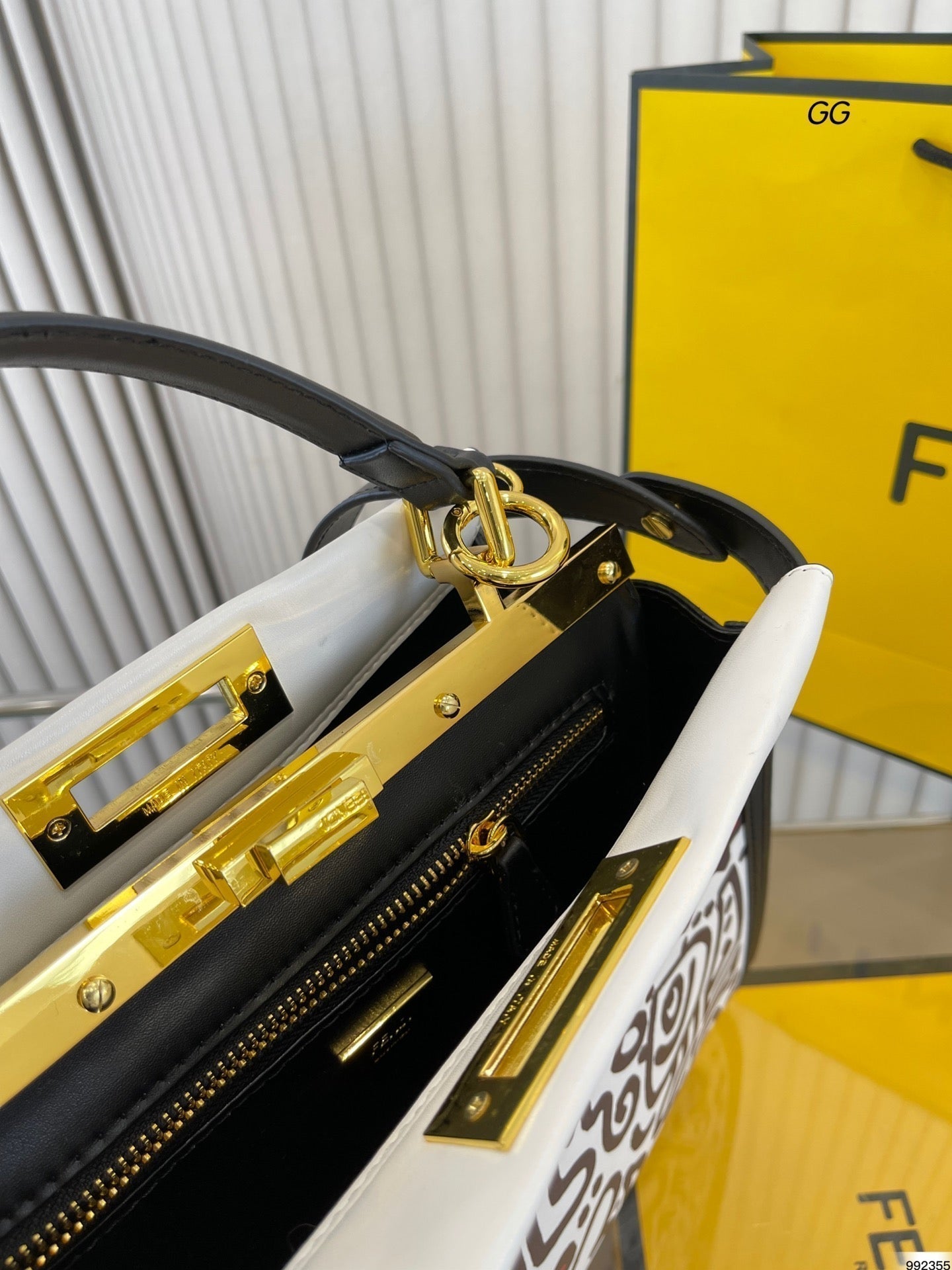 EN - Luxury FEI 277 Travel Bag