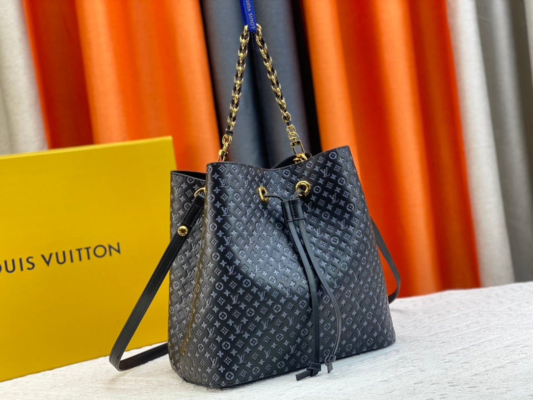 EN - Luxury LUV 873 Travel Bag