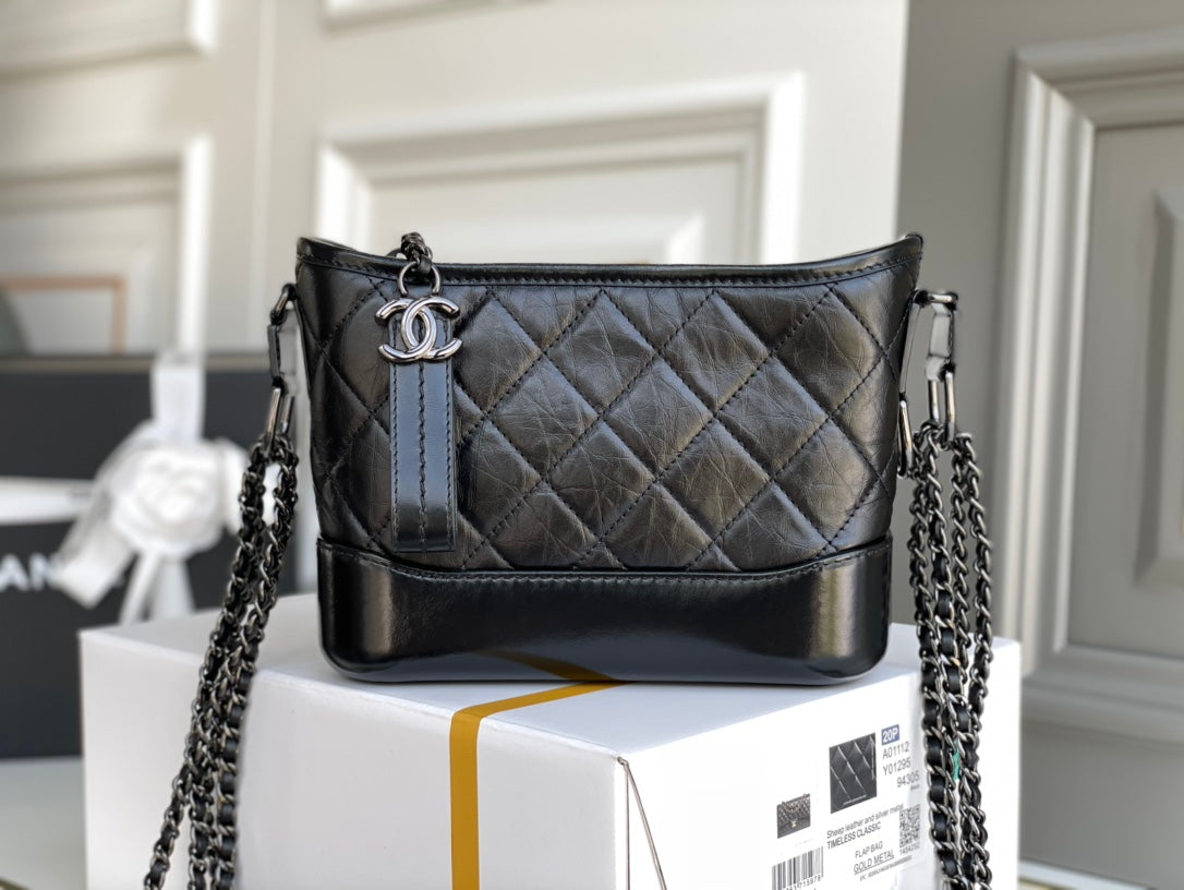 CHL CO-CO Gabrielle 7.8in 20cm Black Shoulder Bag Wombeaunoirrbeaunoirr 78In20Cm