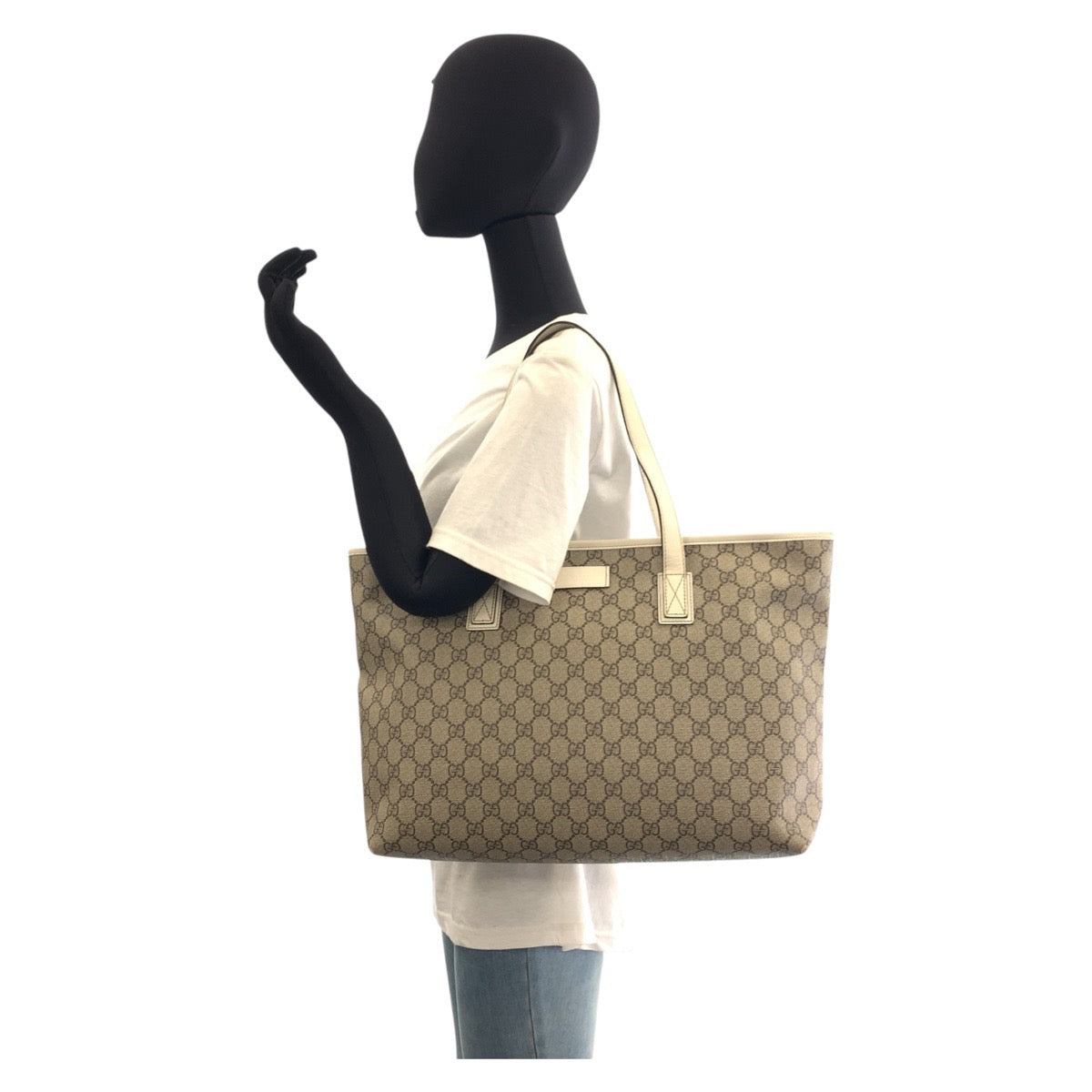 Gucci GG Supreme , Ivory Leather Canvas Beige Shoulder Bag