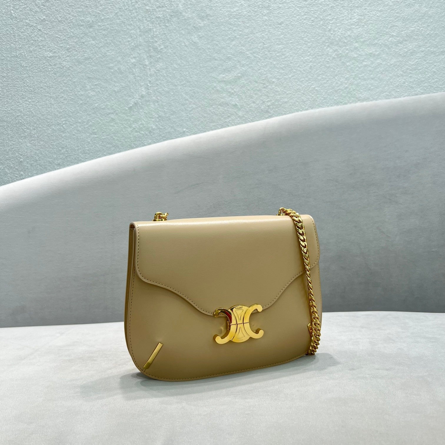 Top Quality Besatop Quality Triomphe For Women Beige Chain Travel Bag 10In245Cm 4263