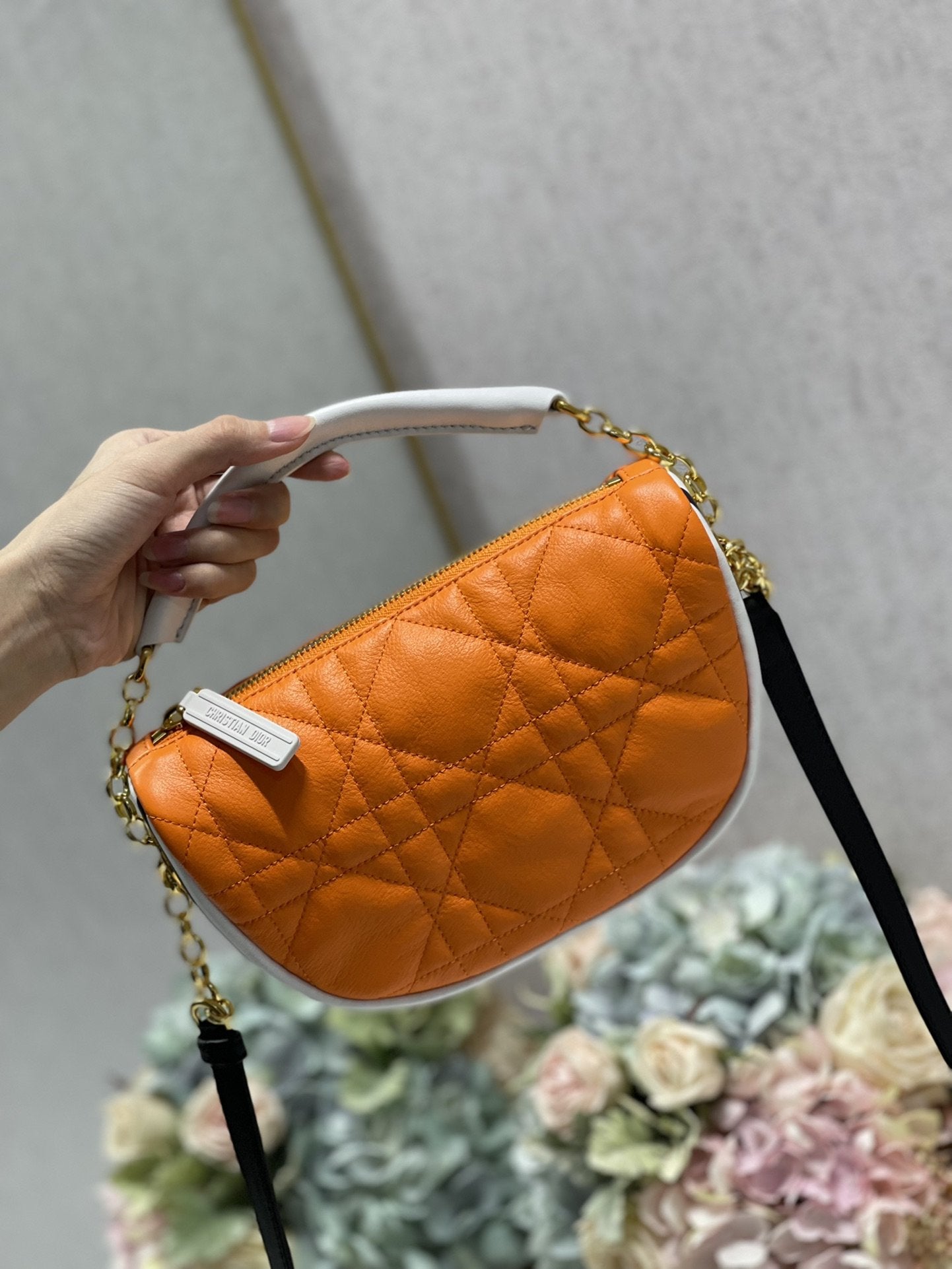 Vibe Fluorescent Macrocannage 20cm CD Orange Small Crossbody Bag