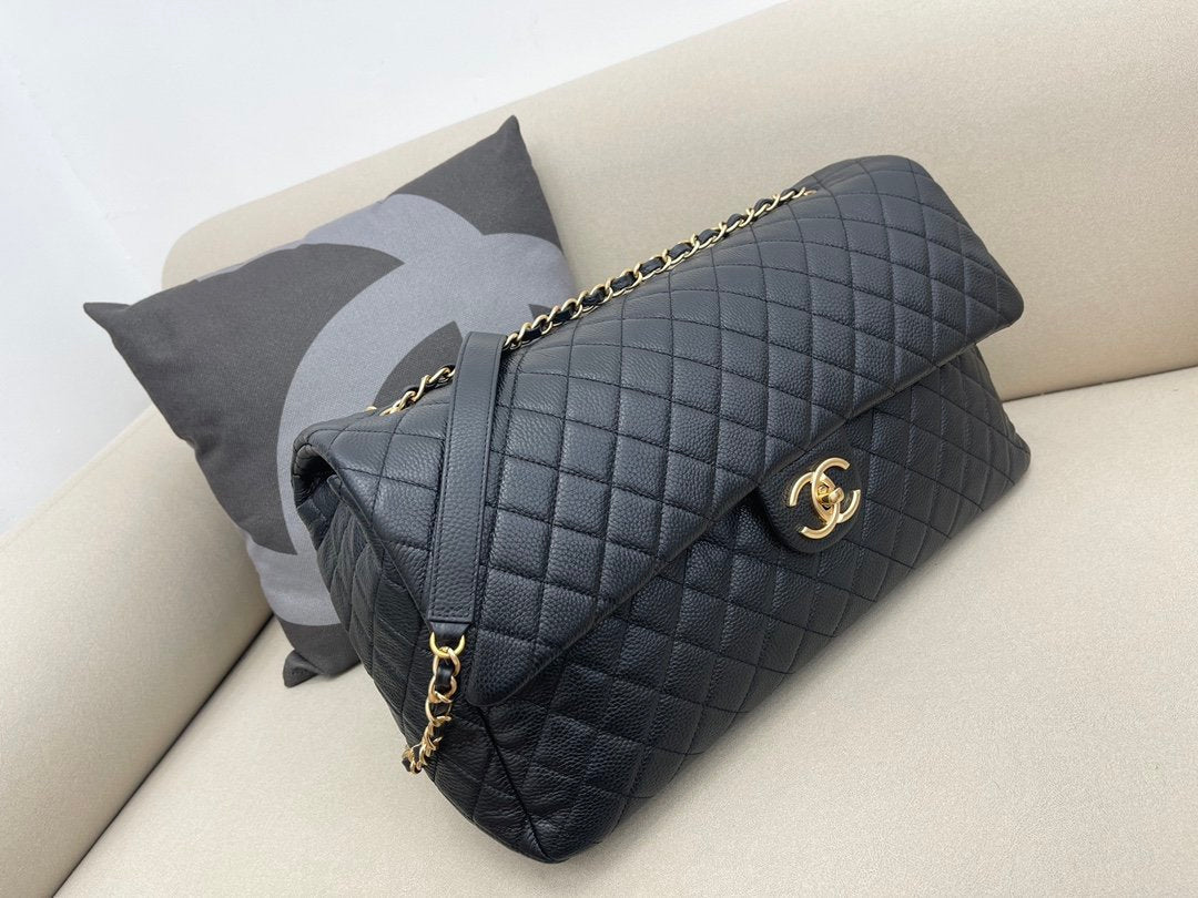 Gucci Chanel Coco Lu age Toned Hardware For Black Gold Travel Bag