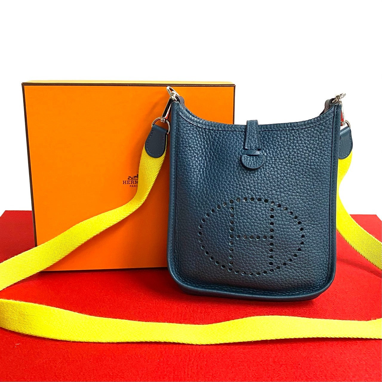 Shoulder Bag Taurillon Clemence, Evelyn Tpm Women Leather Blue