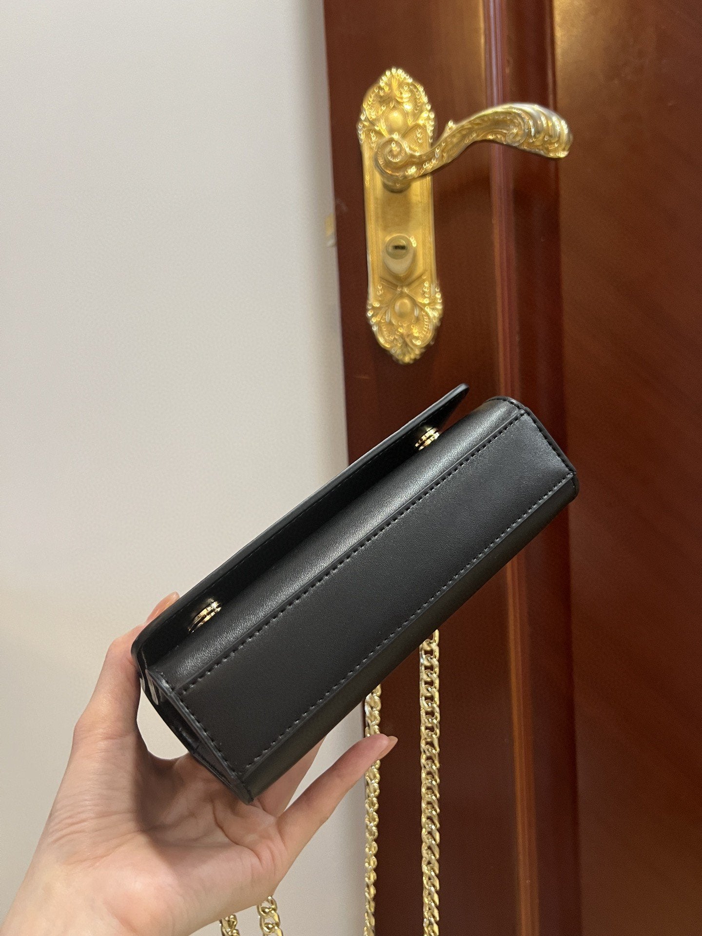 Polished Phone Black Travel Bag