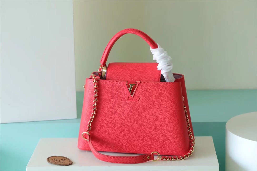 Top Quality Capucines Mm Taurillon For Women Red Crossbody Bag