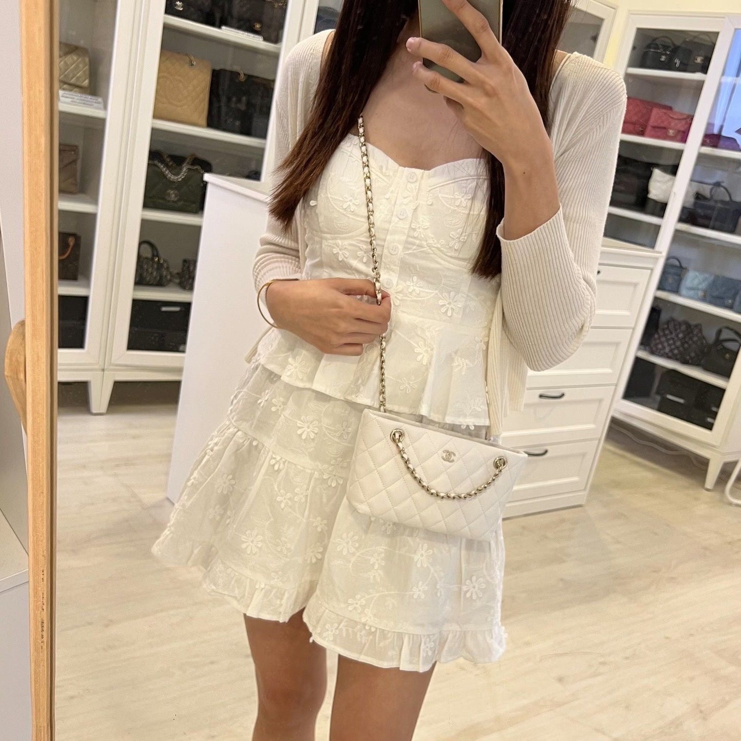 Chanel Mini Clutch with Chain in White Caviar LGHW (Model: )