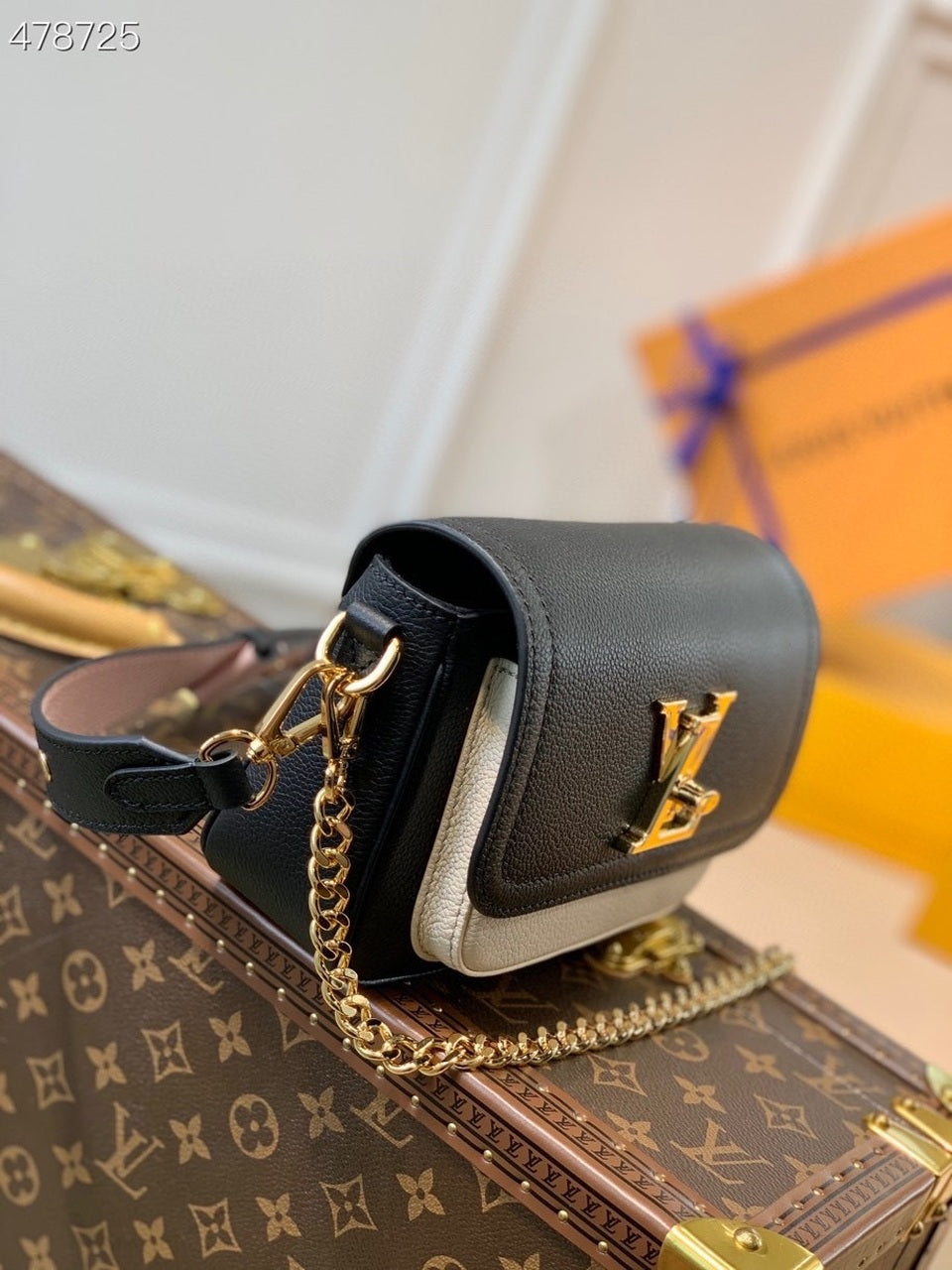 Top Quality Lockme Tender Bag For Women Black Crossbody Bag