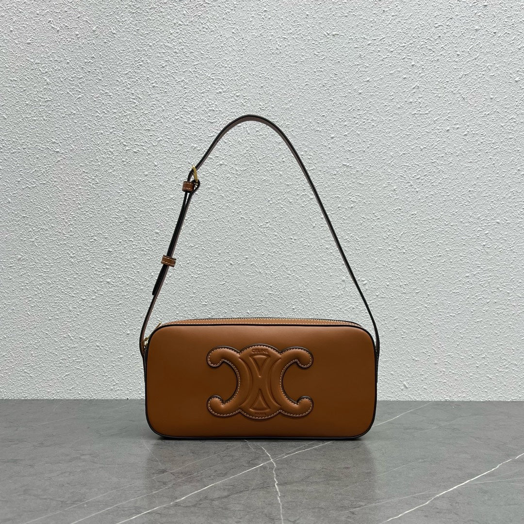 Top Quality Camera Shoulder Bag Cuir Triomphe Brown 199183Du304Lu 2951