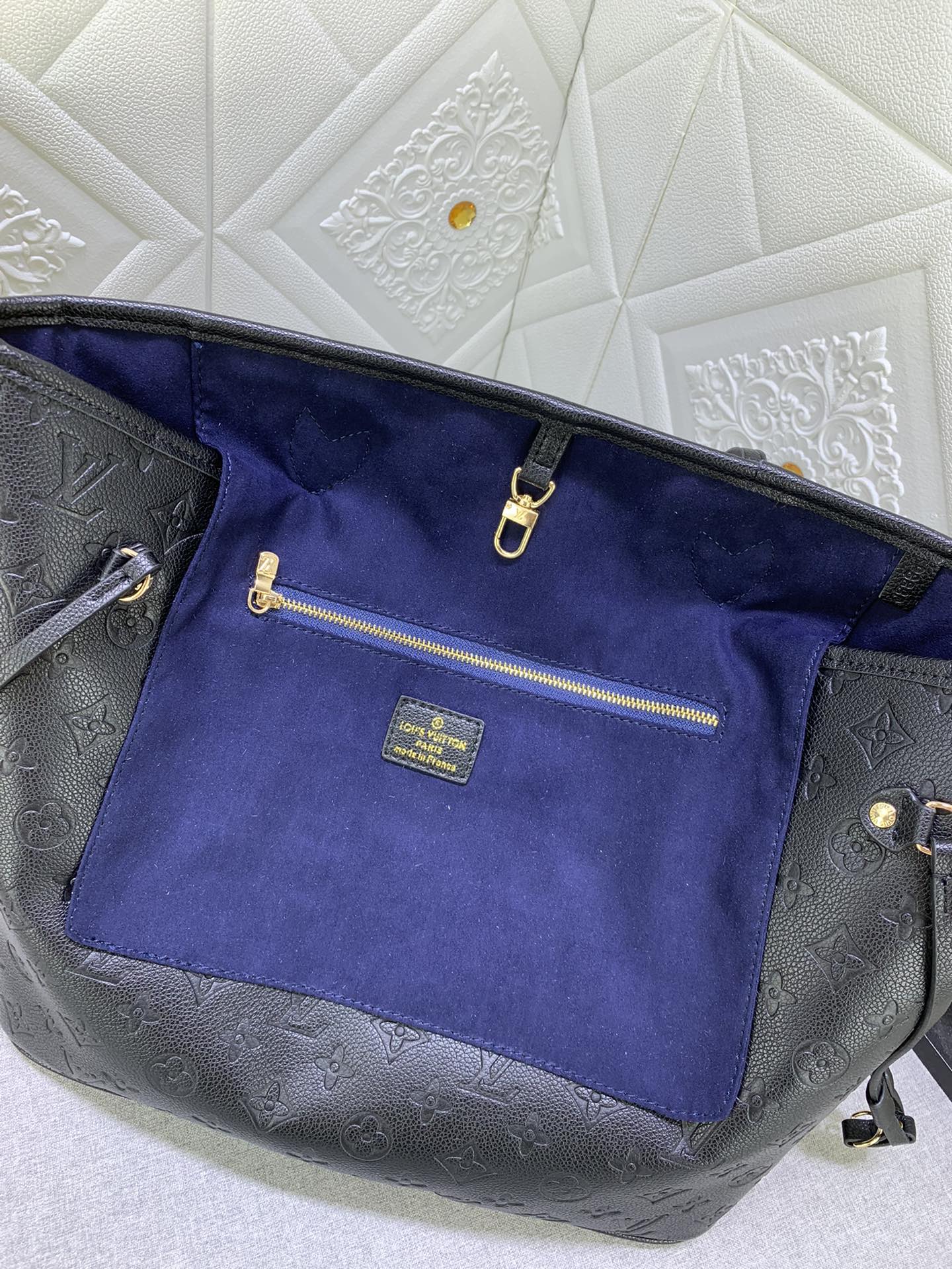 EN - Luxury LUV 859 Travel Bag