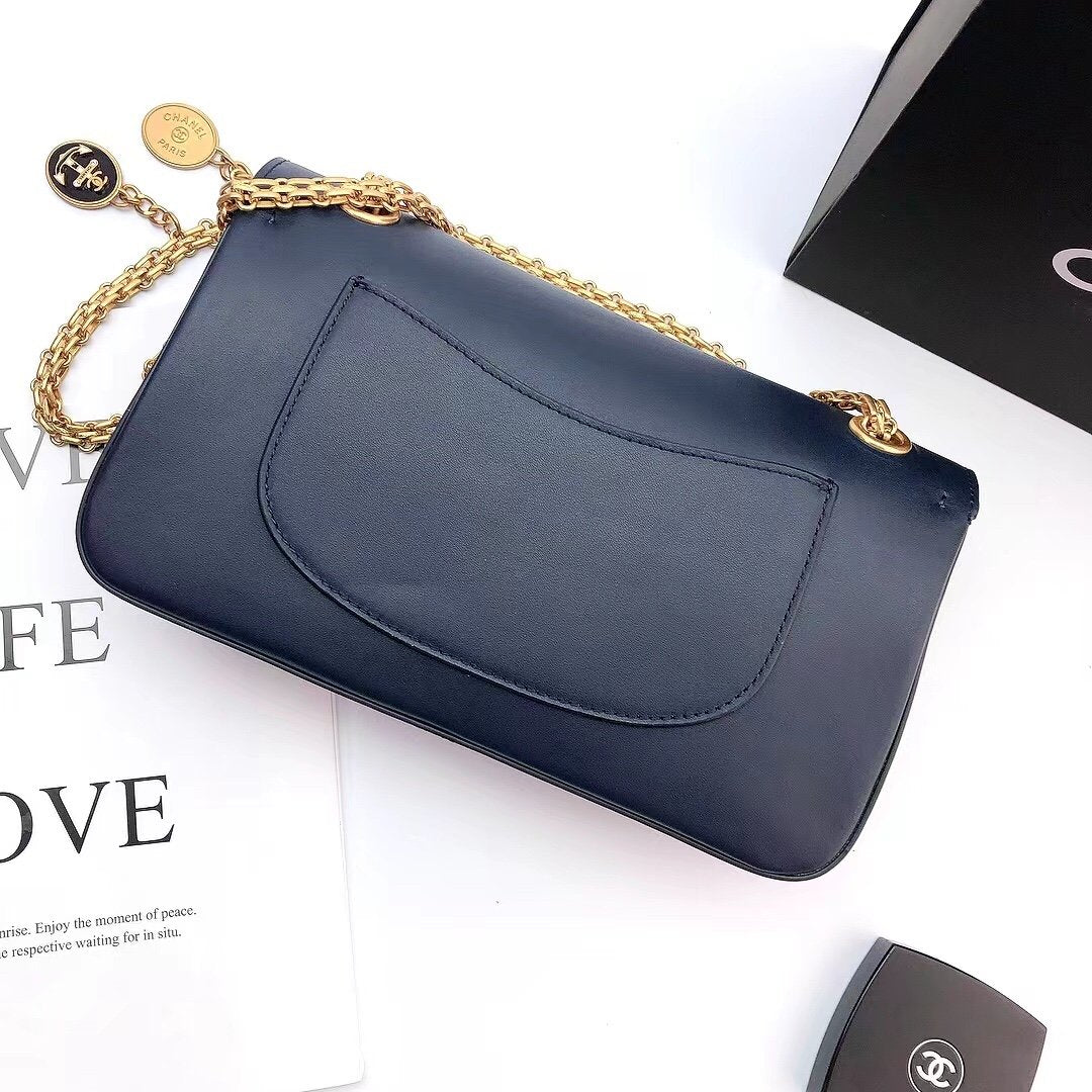 CHLMaroon Medallion Nude Reissue 2.55 Blue Navy Flap Handbag