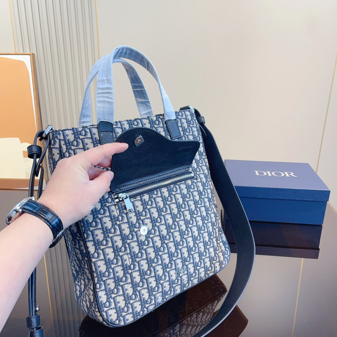 EN - Luxury DIR 368 Travel Bag