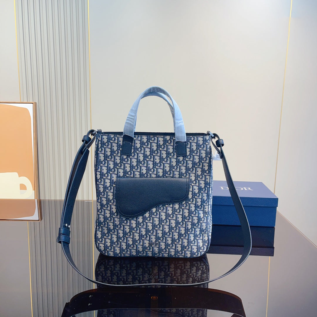 EN - Luxury DIR 368 Travel Bag