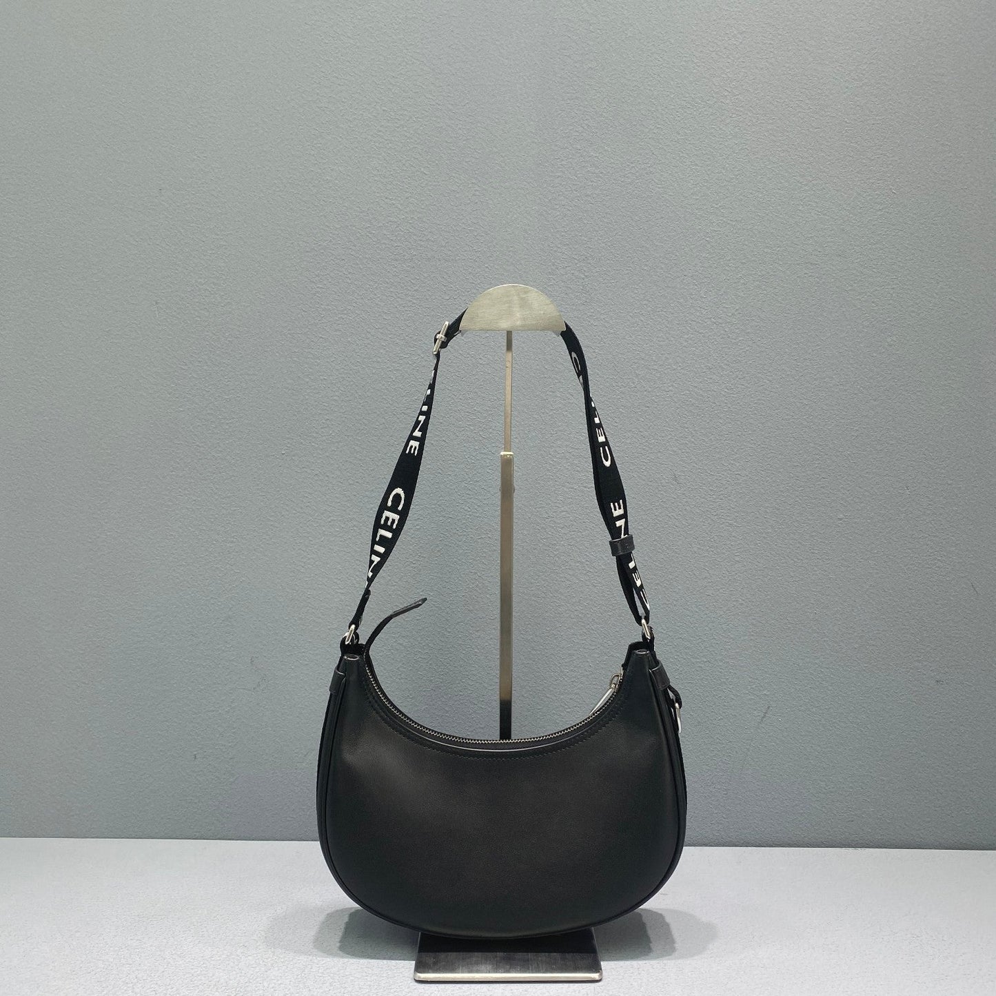 Top Quality Ava Bag With Top Quality Black Medium Travel Bag