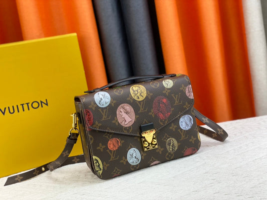 EN - Luxury LUV 813 Travel Bag