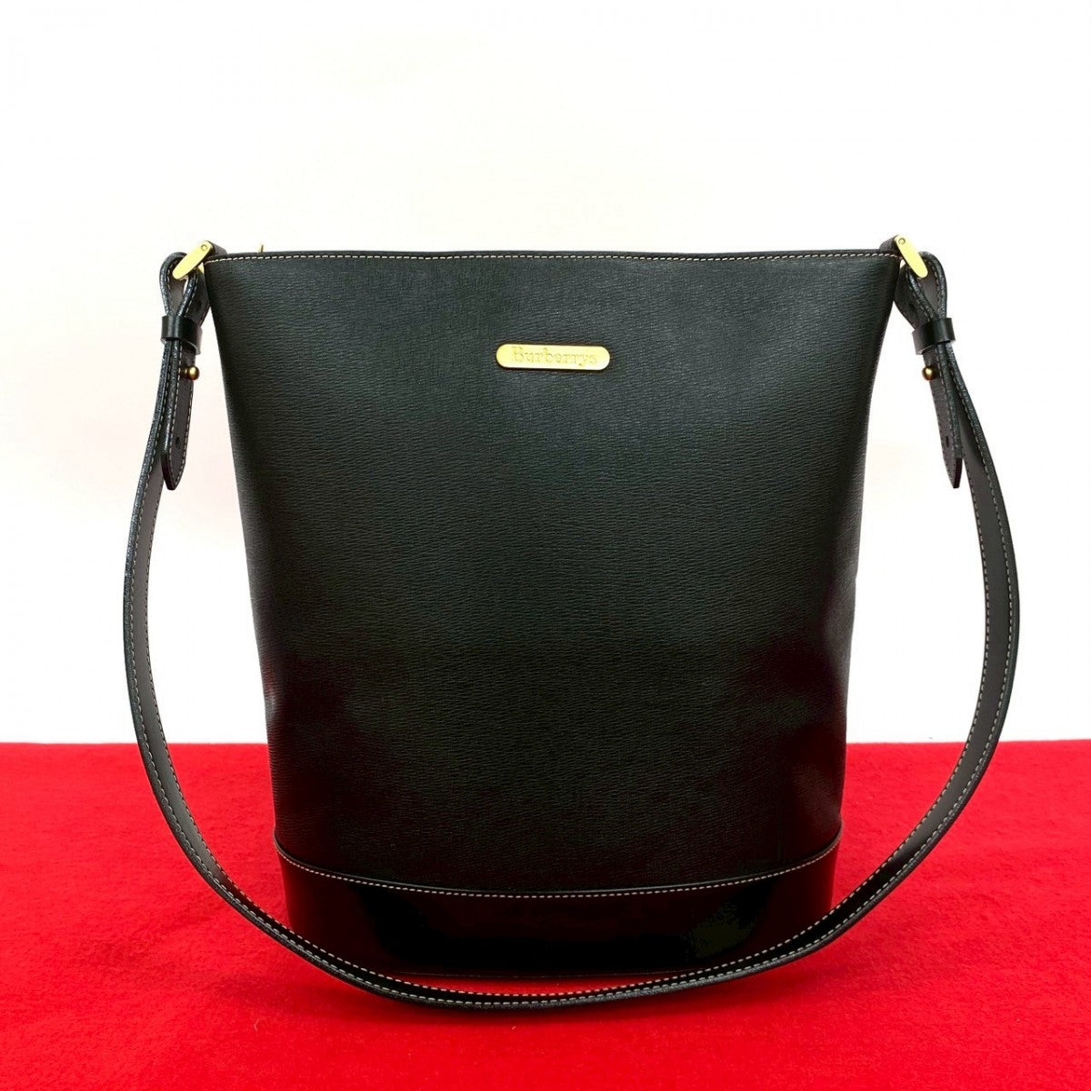 Burberry Shoulder Bag Leather Black 654A203189334