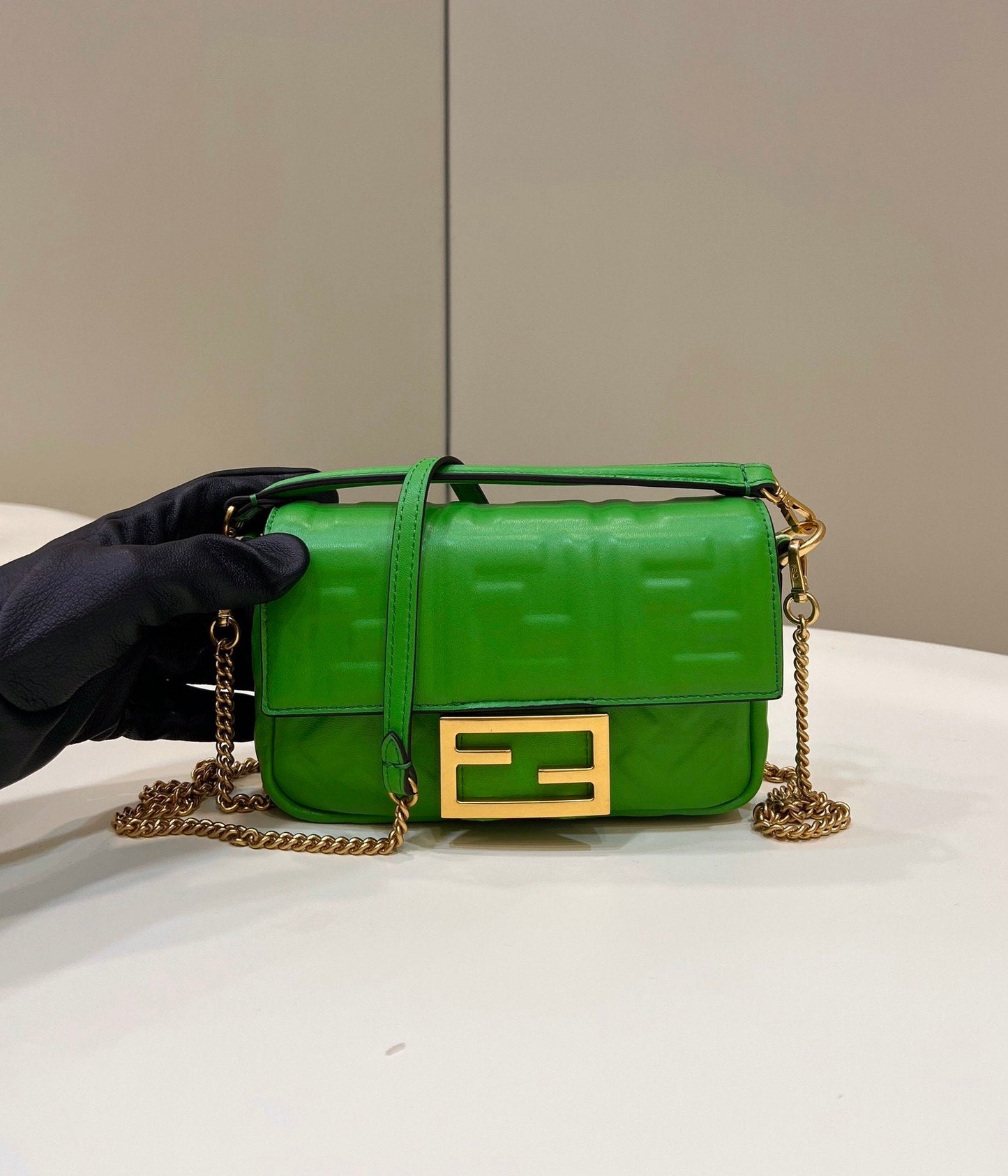 Fendi Top QualityTop Quality Baguette , Green FF Crossbody Bag