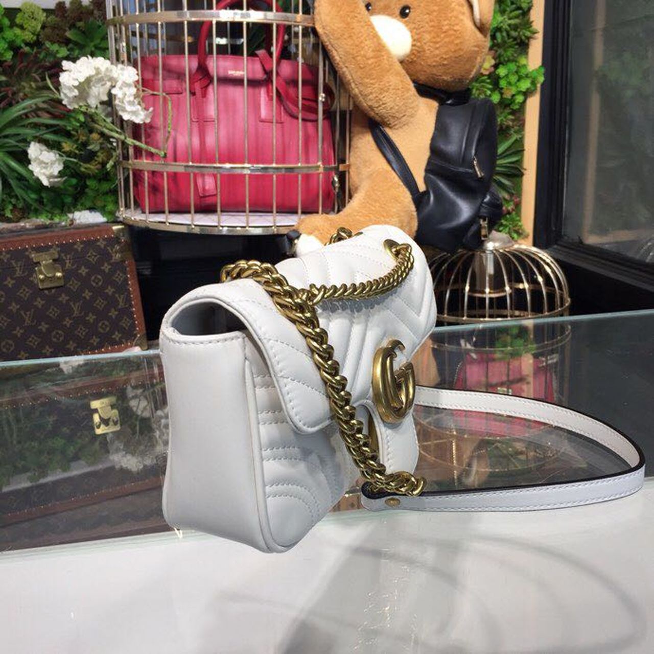 gg Marmont MatelassÃ© Chevron White Mini Bag