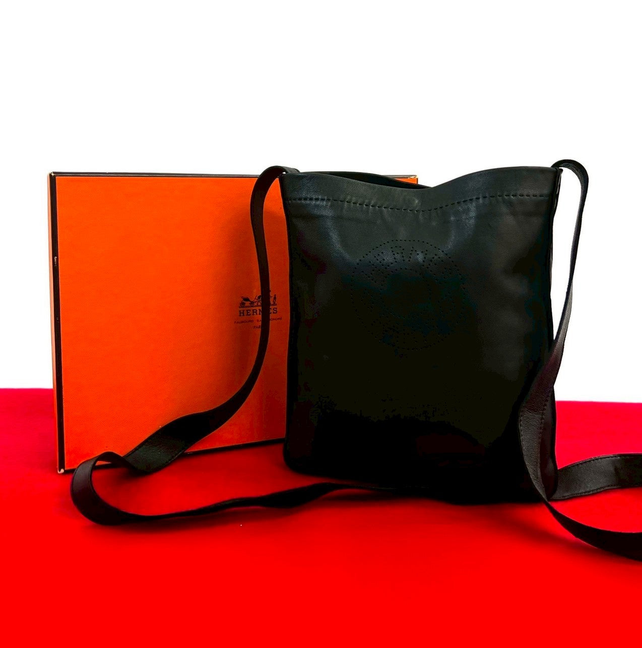 Hermes Shoulder Bag Calfskin Crude Cell Black