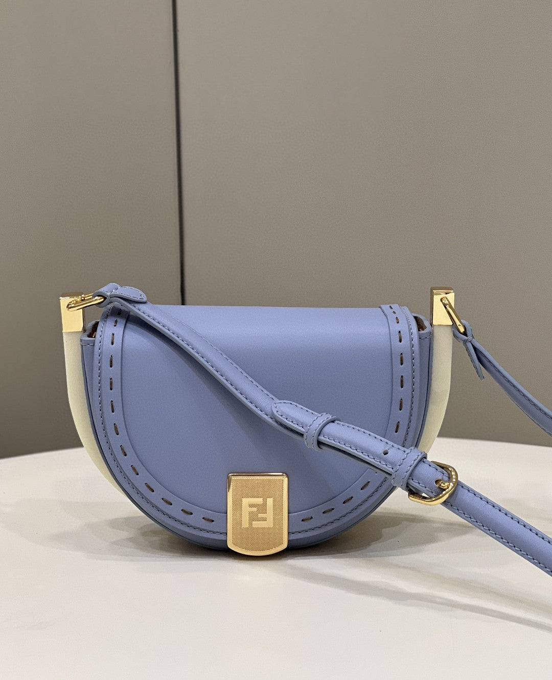 Top QualityTop Quality Moonlight Saddle Blue Handbag