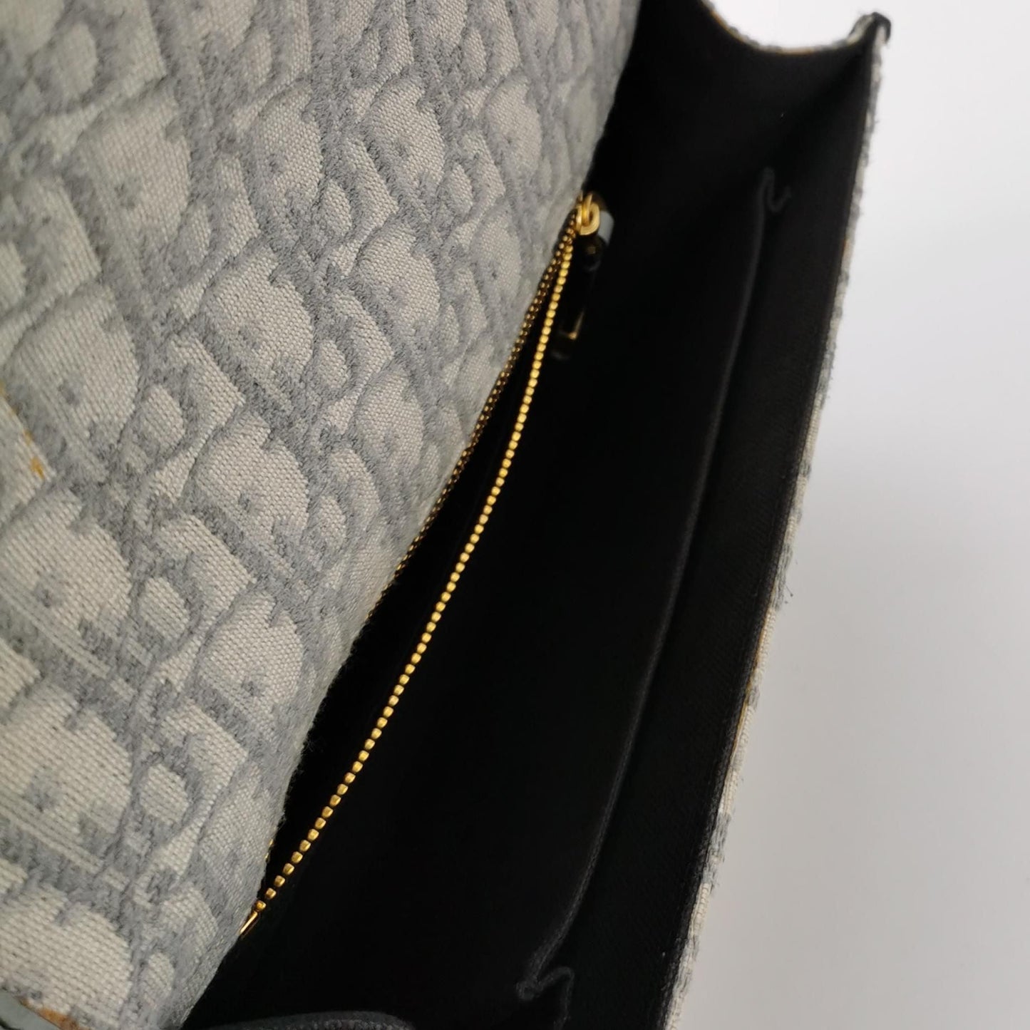 Dior Handbag 30Montaigne Bag in Oblique and 2 Leather Canvas Medium