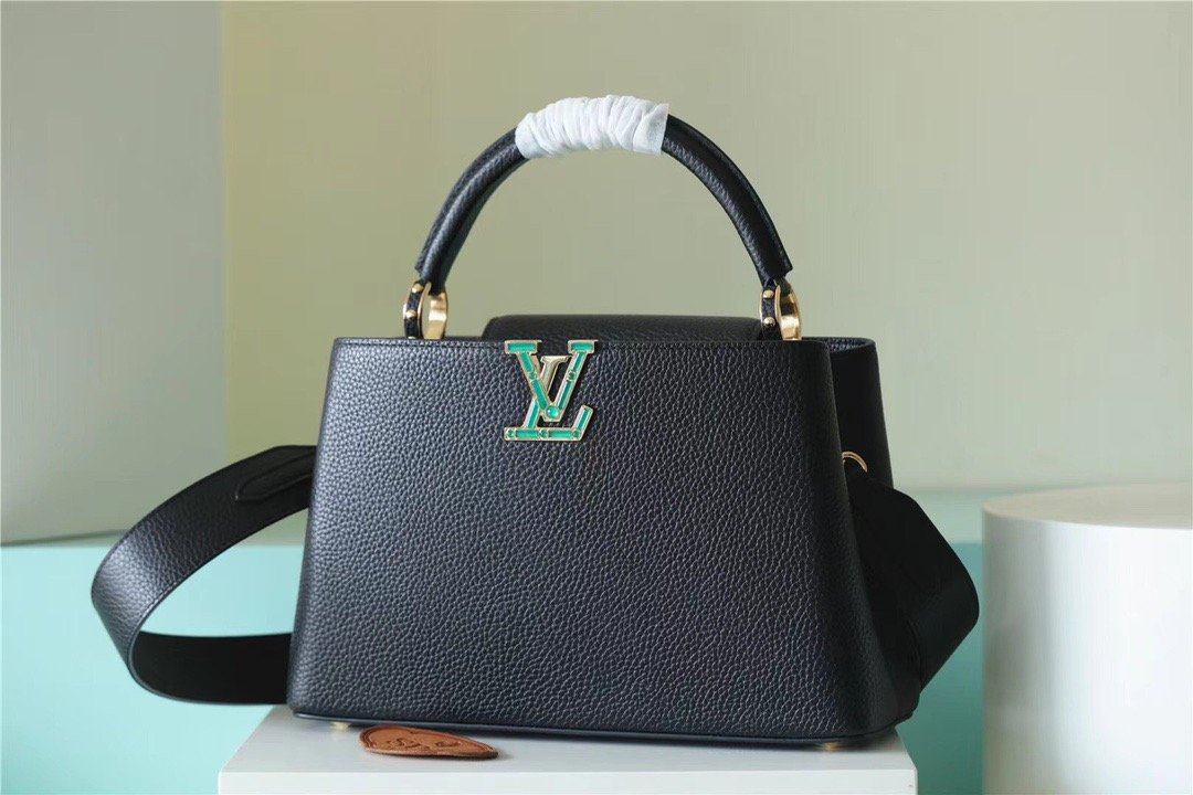 Top Quality Capucines Mm Taurillon For Women Black Crossbody Bag