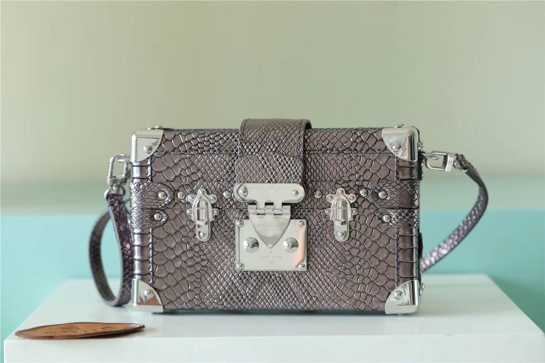 Top Quality Petite Malle High Shiny Alligator Crossbody Bag