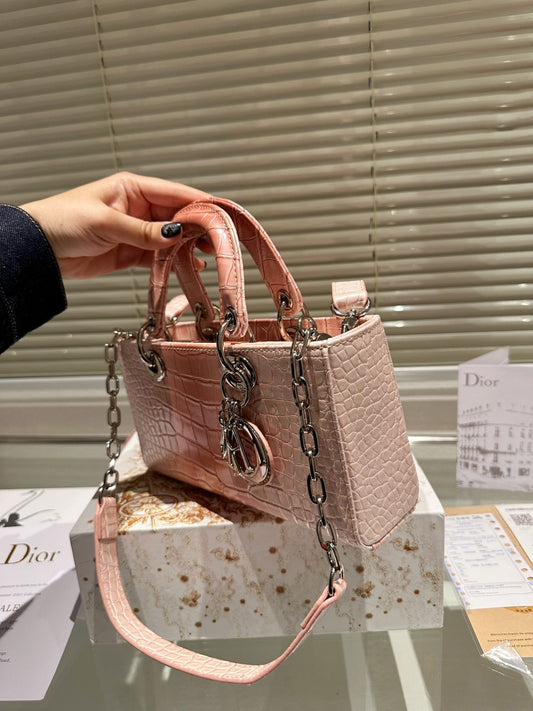 EN - Luxury DIR 372 Travel Bag