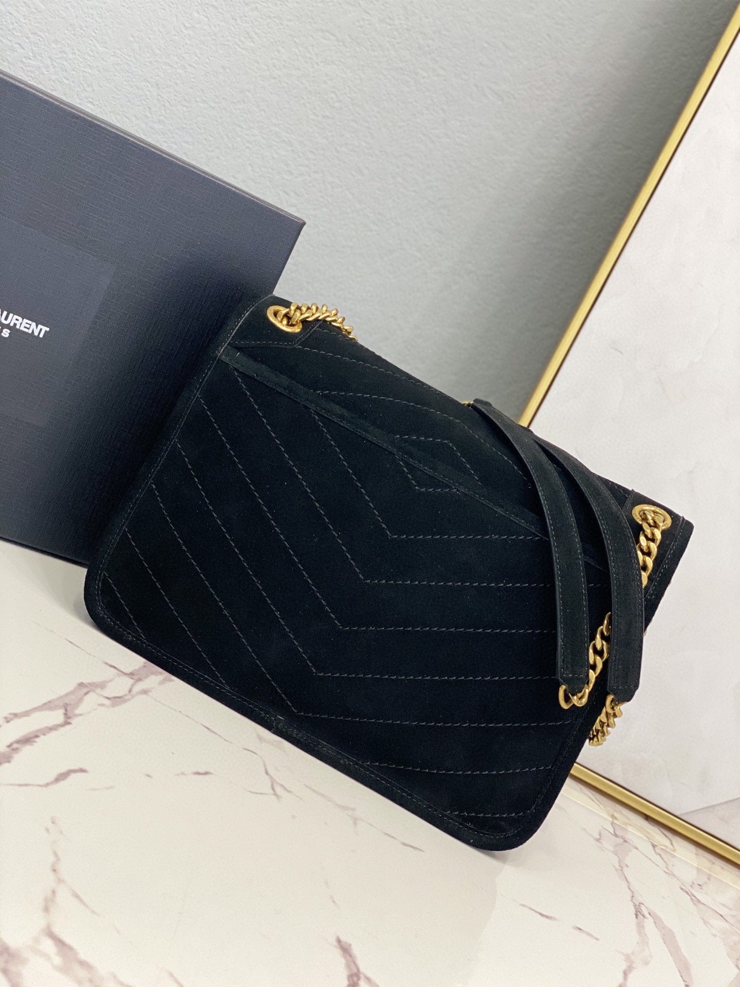 YSL Saint Laurent Niki 11in 28cm Black Medium Chain Handbag 11In28Cm Ysl